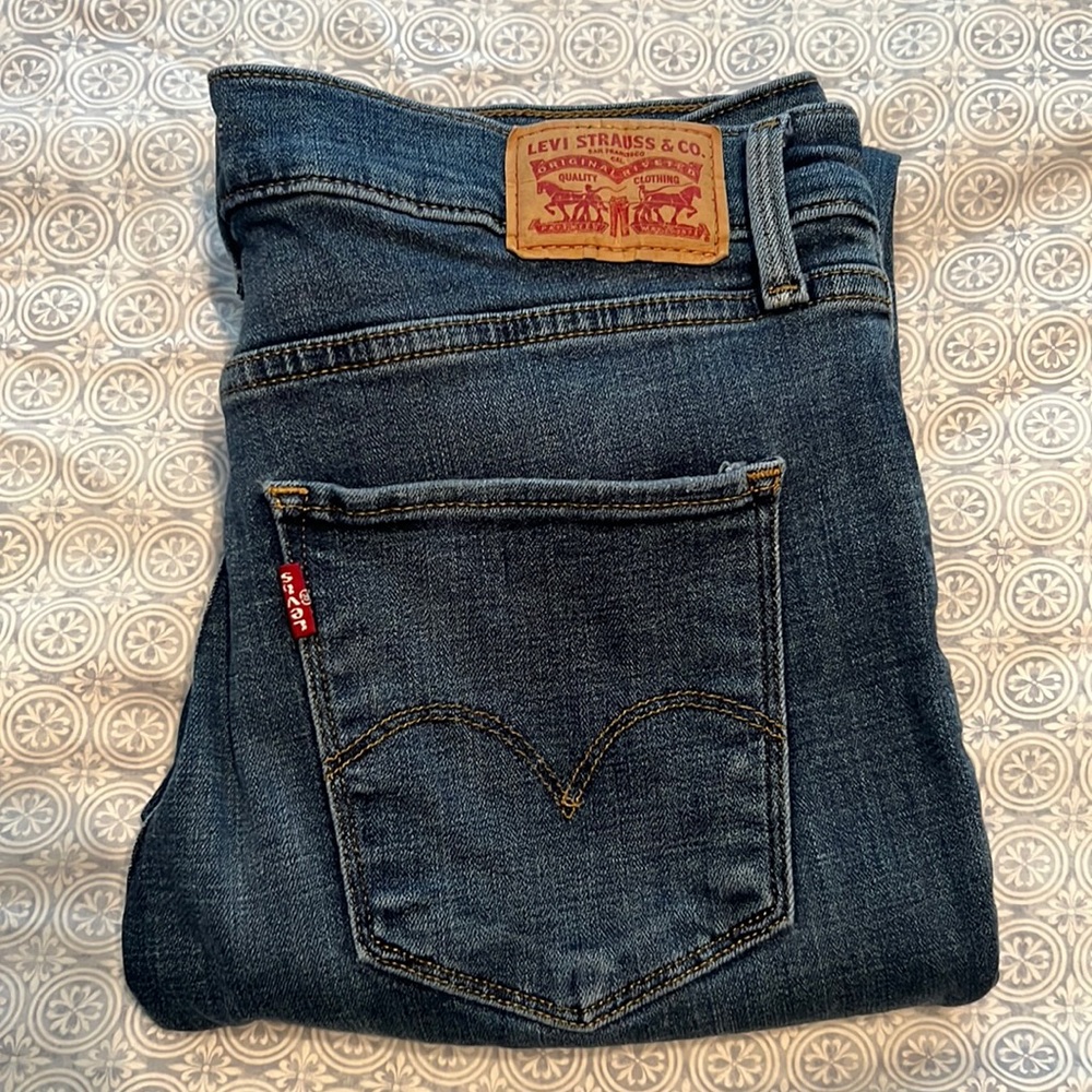 Women’s Levi Strauss 311 Shaping Skinny
